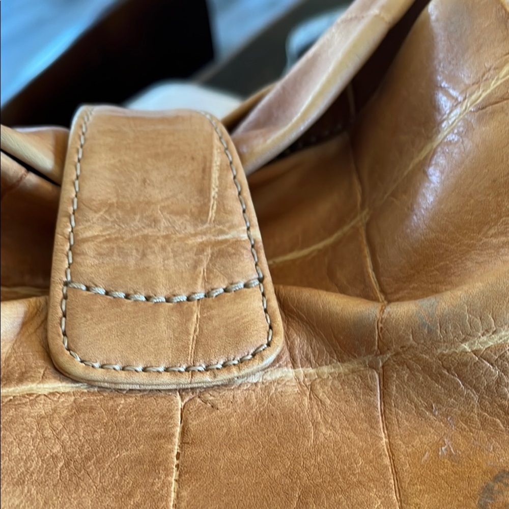 Dooney & Bourke  Tan Leather Shoulder Bag - Picture 4 of 11